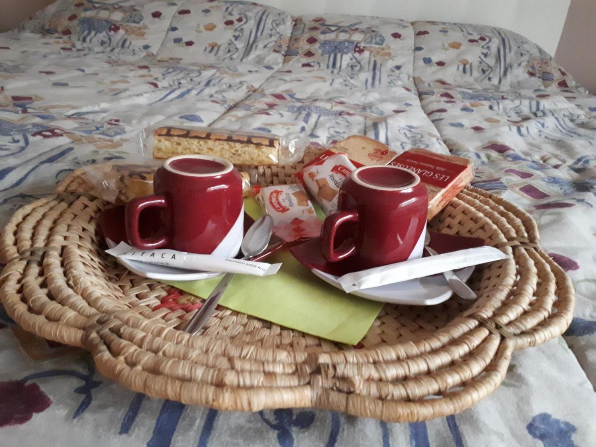 Casa Delle Orchidee Hotel Alba Kültér fotó